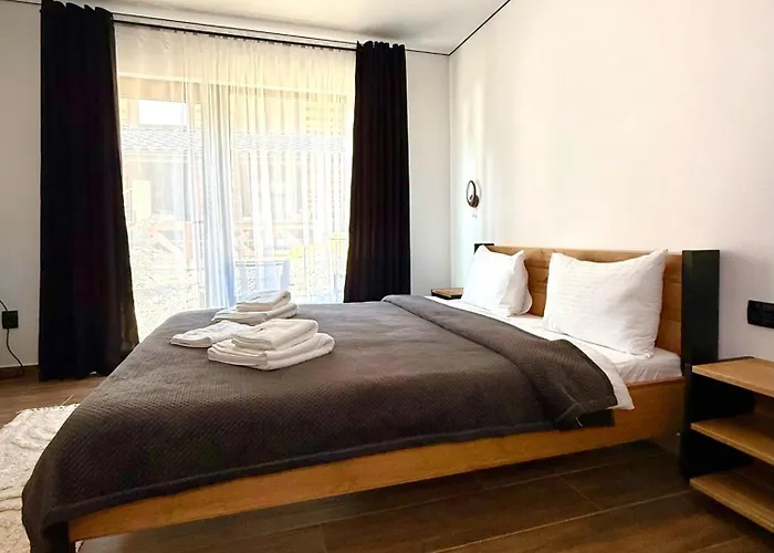шишка Hotel Boekovel